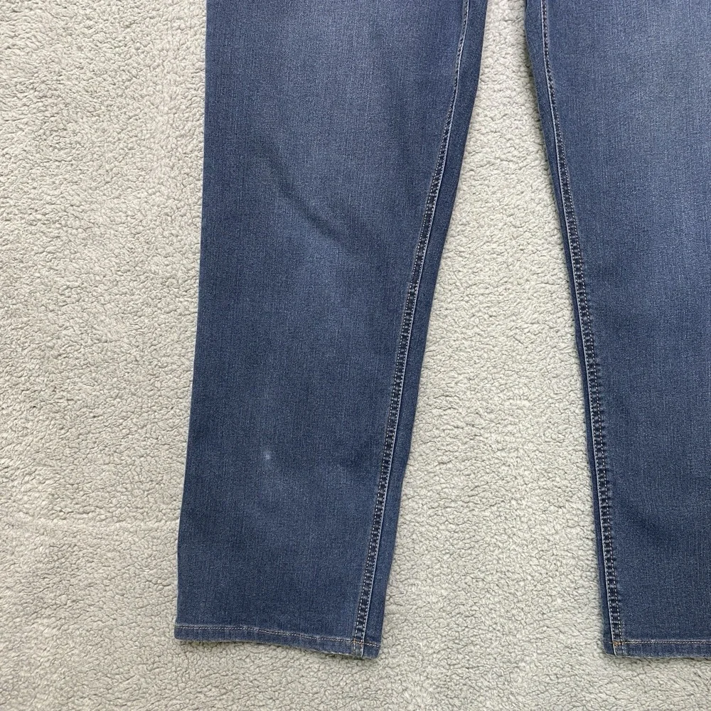 UB Tech Jeans Men 40x32 Blue Denim Med Wash Straight Stretch Comfort Classic